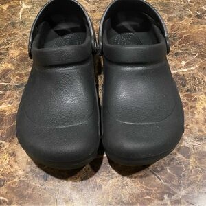 Crocs Bistro Work Clogs with slip-resistant treads